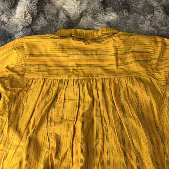 Beech Tree| Yellow Button Down Shirt - Picture 6 of 7